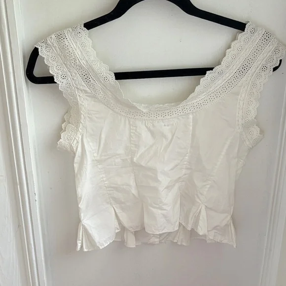 DOEN Alana Elegant White Lace Trimmed Women's Top - Picture 2 of 3